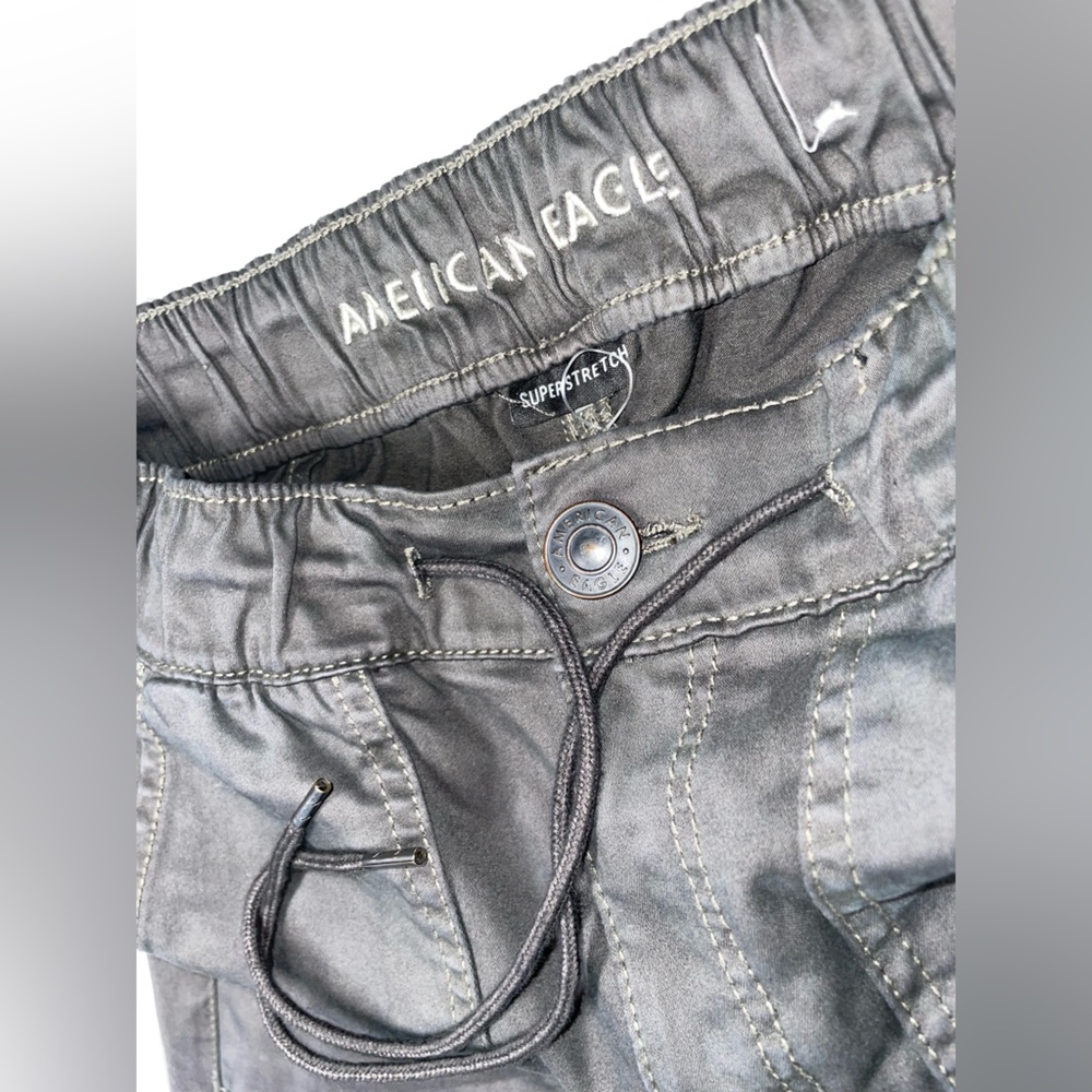 American Eagle Gray Charcoal Dye Drawstring Super Stretch Cargo Joggers Size 4 - Picture 2 of 11
